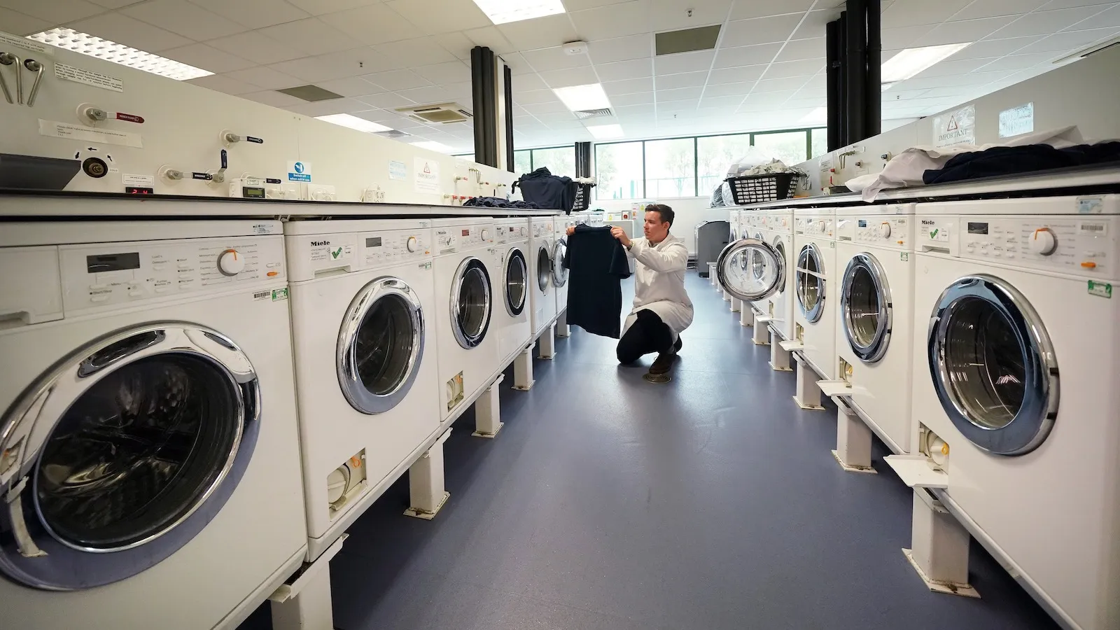 How do you tackle microplastics? Start with your washing machine. By Saqin Rajiv-Grist